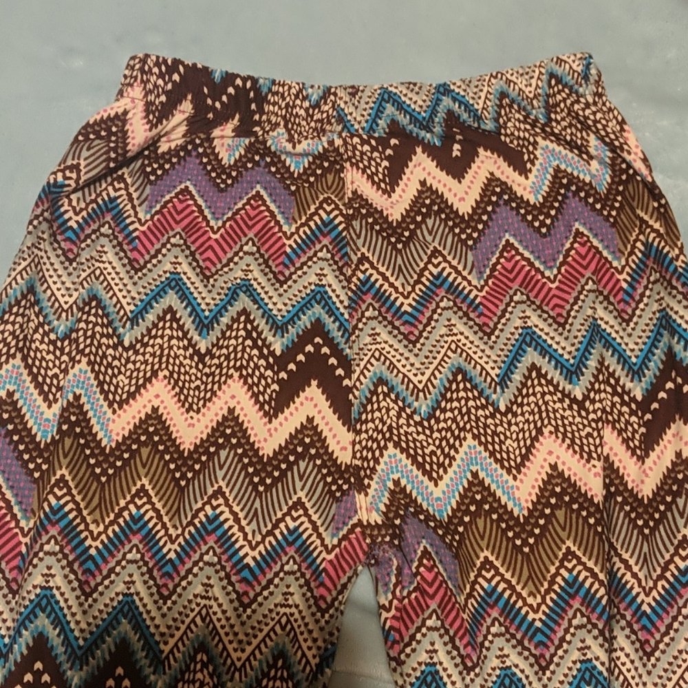 Pattern Leggings - Picture 4 of 4